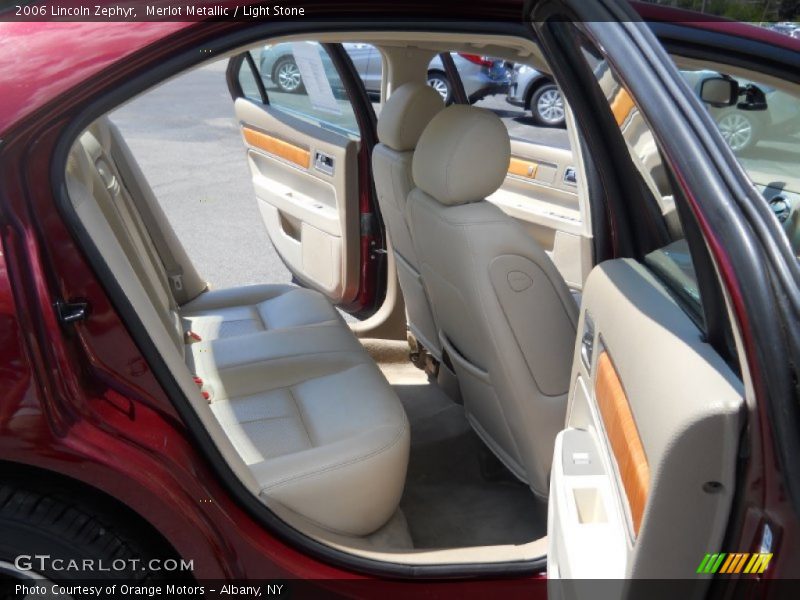 Merlot Metallic / Light Stone 2006 Lincoln Zephyr