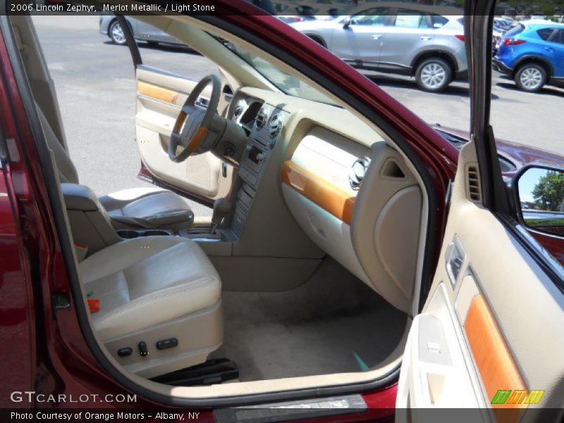 Merlot Metallic / Light Stone 2006 Lincoln Zephyr