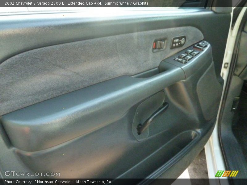 Summit White / Graphite 2002 Chevrolet Silverado 2500 LT Extended Cab 4x4