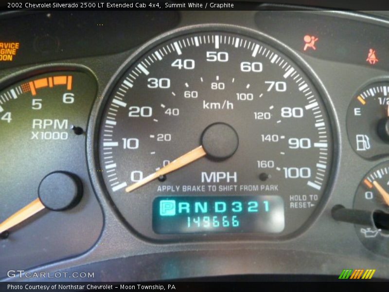 Summit White / Graphite 2002 Chevrolet Silverado 2500 LT Extended Cab 4x4