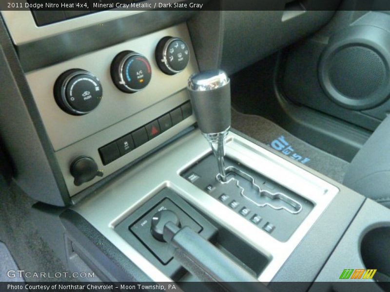 Mineral Gray Metallic / Dark Slate Gray 2011 Dodge Nitro Heat 4x4