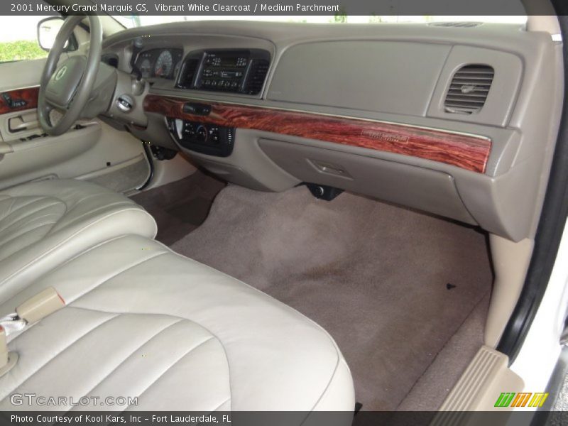Vibrant White Clearcoat / Medium Parchment 2001 Mercury Grand Marquis GS