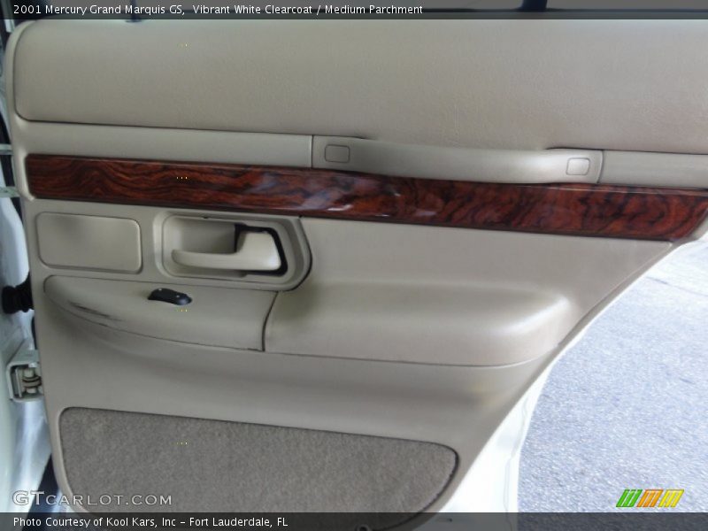 Vibrant White Clearcoat / Medium Parchment 2001 Mercury Grand Marquis GS