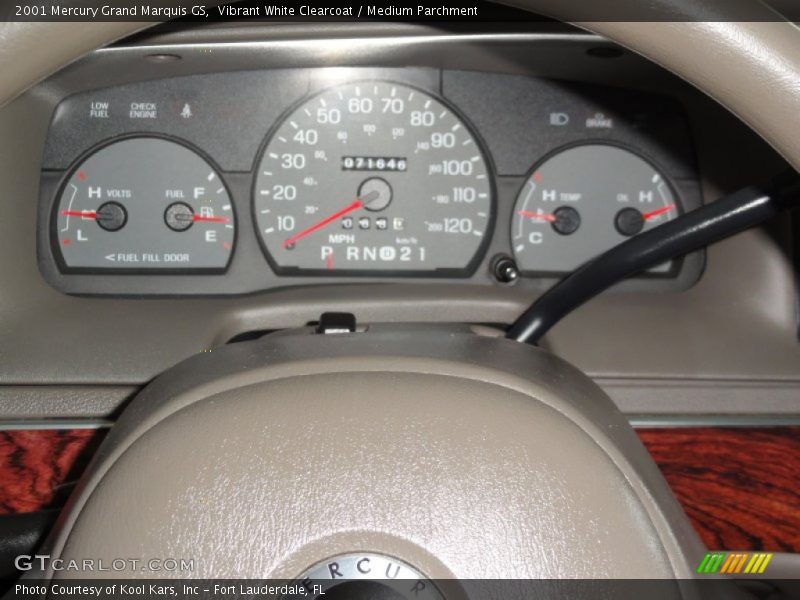 Vibrant White Clearcoat / Medium Parchment 2001 Mercury Grand Marquis GS