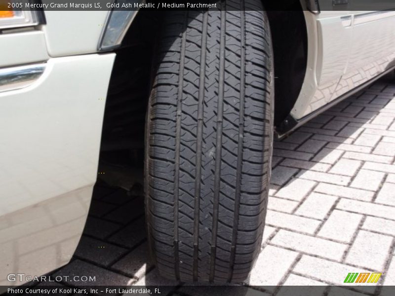 Gold Ash Metallic / Medium Parchment 2005 Mercury Grand Marquis LS
