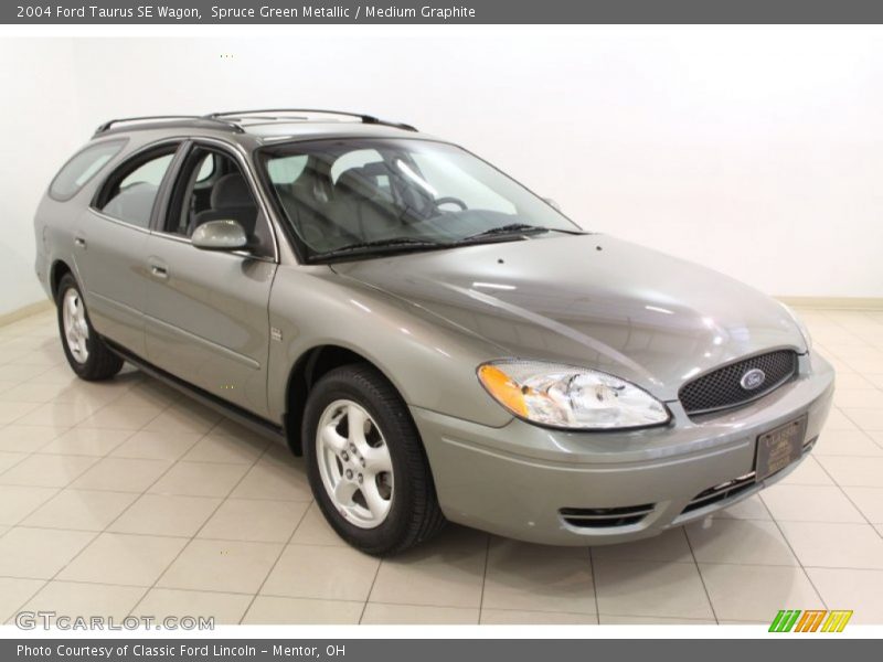 Front 3/4 View of 2004 Taurus SE Wagon