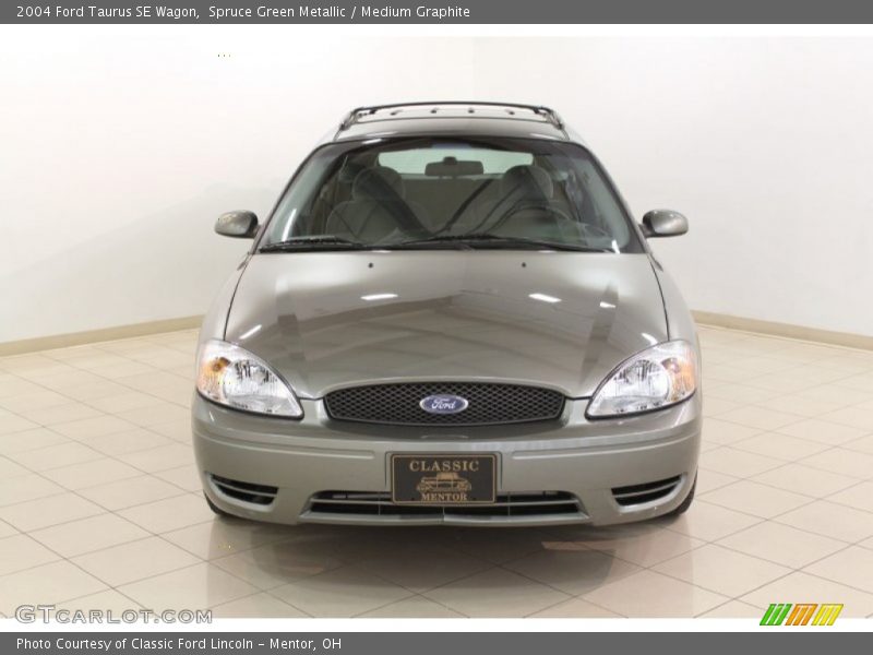 Spruce Green Metallic / Medium Graphite 2004 Ford Taurus SE Wagon