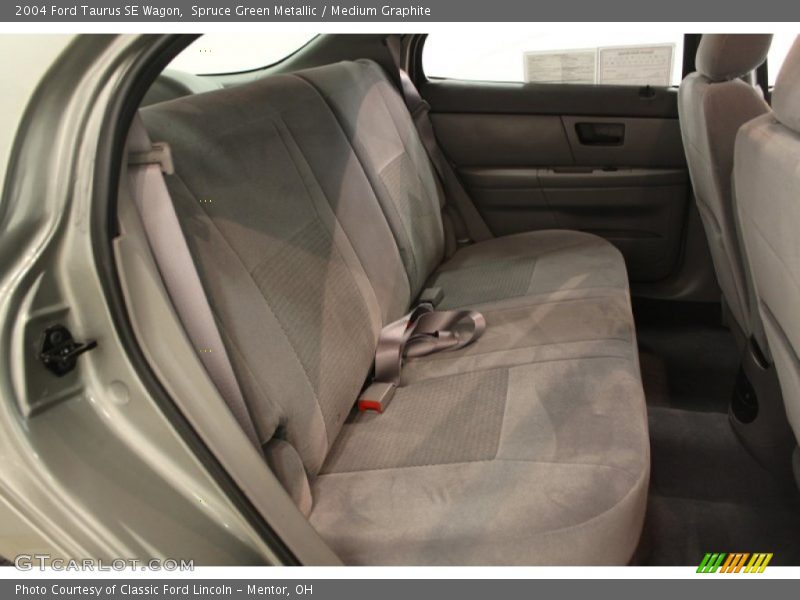 Spruce Green Metallic / Medium Graphite 2004 Ford Taurus SE Wagon