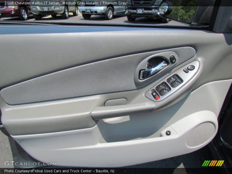 Medium Gray Metallic / Titanium Gray 2006 Chevrolet Malibu LT Sedan