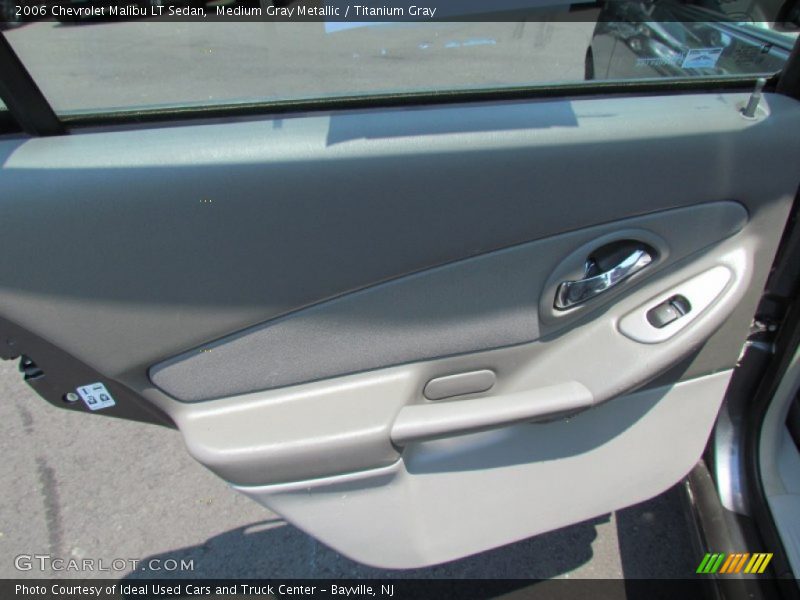 Medium Gray Metallic / Titanium Gray 2006 Chevrolet Malibu LT Sedan