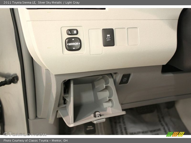Silver Sky Metallic / Light Gray 2011 Toyota Sienna LE