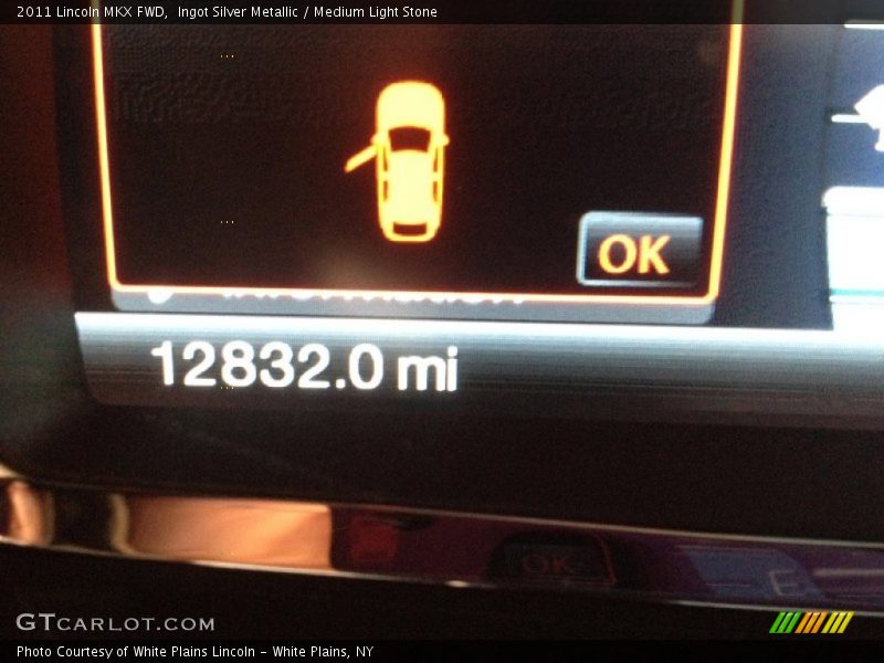 Ingot Silver Metallic / Medium Light Stone 2011 Lincoln MKX FWD