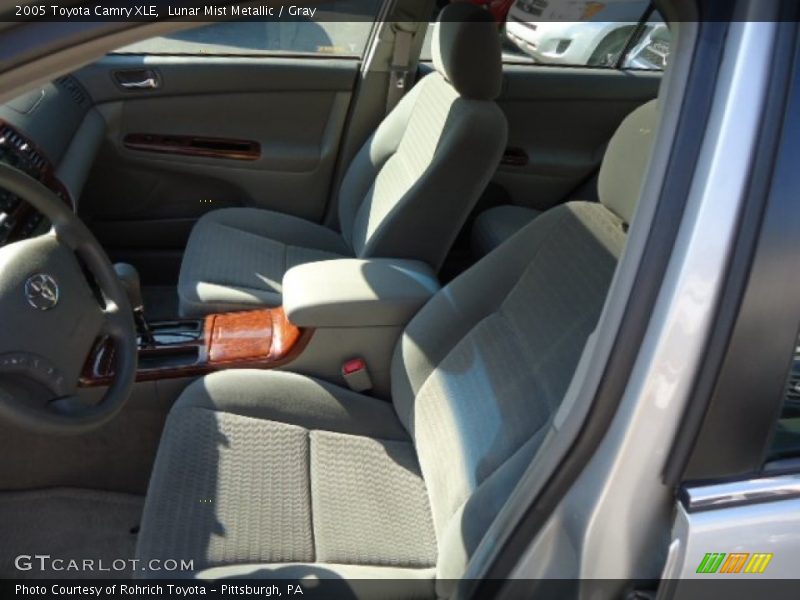 Lunar Mist Metallic / Gray 2005 Toyota Camry XLE