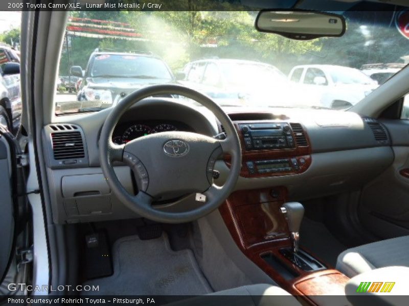 Lunar Mist Metallic / Gray 2005 Toyota Camry XLE