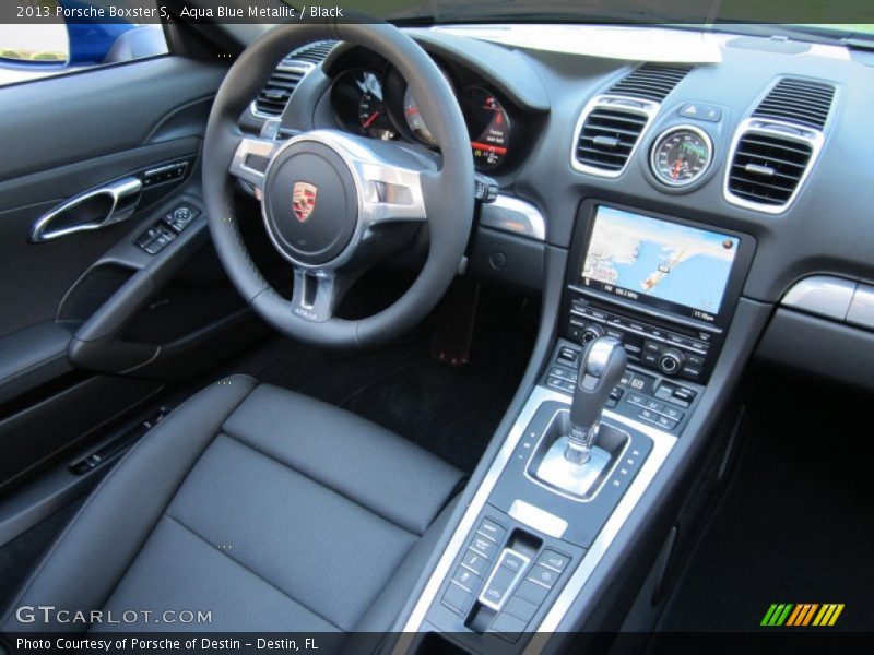 Dashboard of 2013 Boxster S