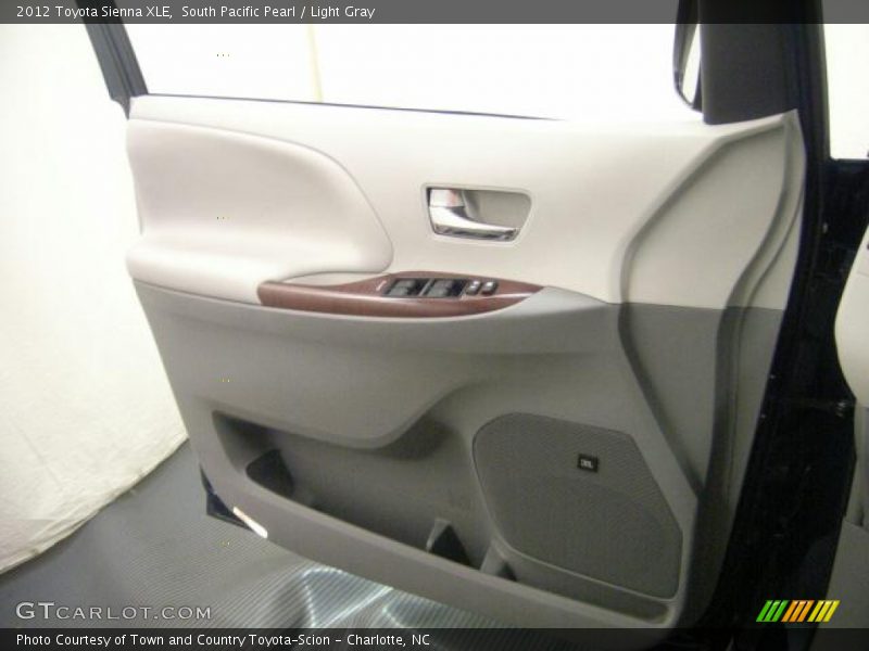 South Pacific Pearl / Light Gray 2012 Toyota Sienna XLE