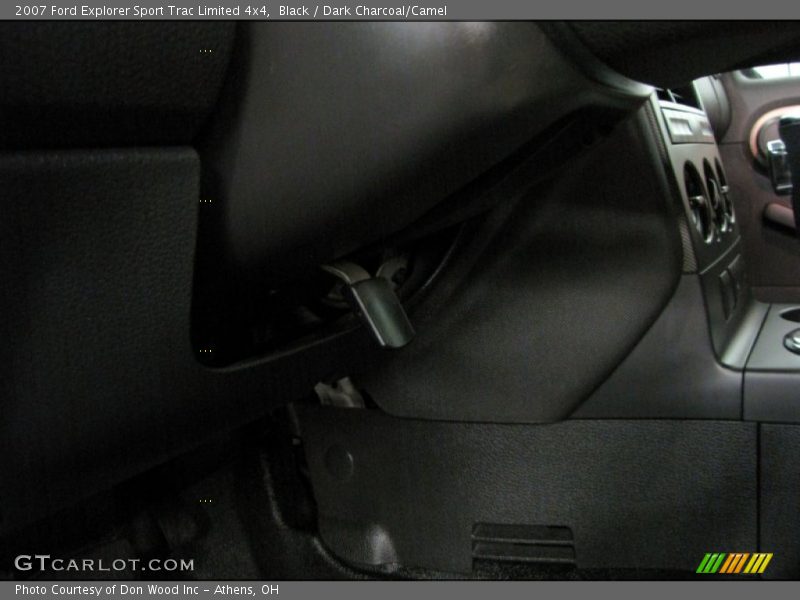 Black / Dark Charcoal/Camel 2007 Ford Explorer Sport Trac Limited 4x4
