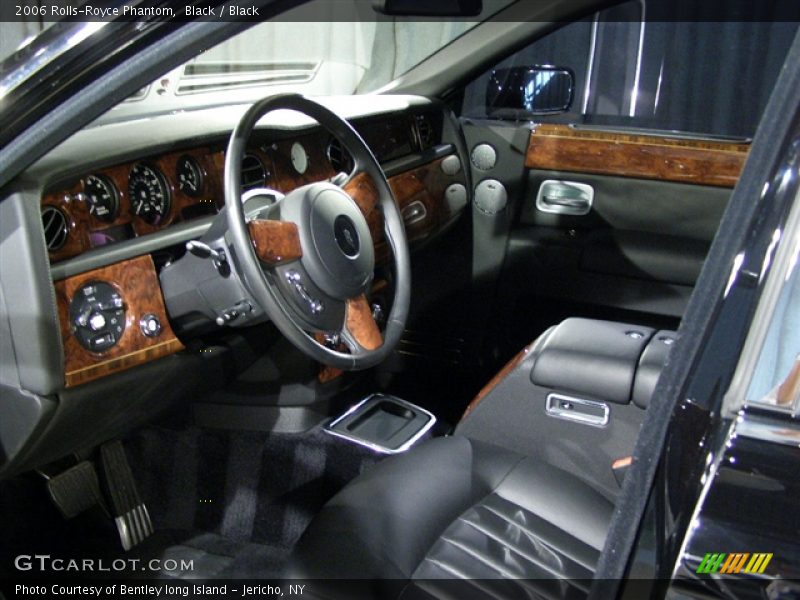 Black / Black 2006 Rolls-Royce Phantom