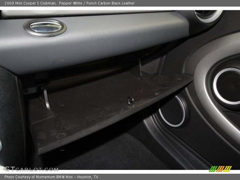 Pepper White / Punch Carbon Black Leather 2009 Mini Cooper S Clubman