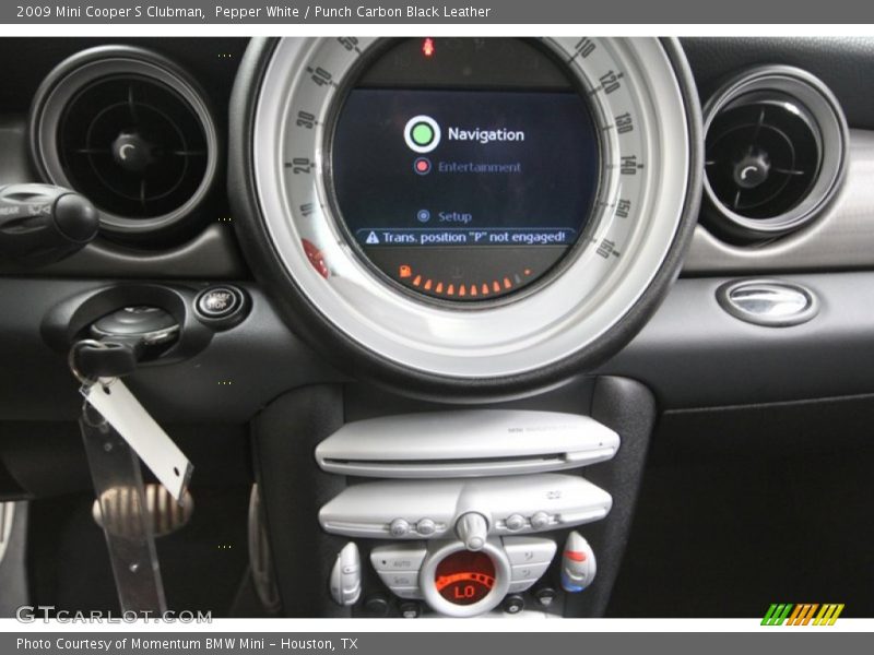 Pepper White / Punch Carbon Black Leather 2009 Mini Cooper S Clubman