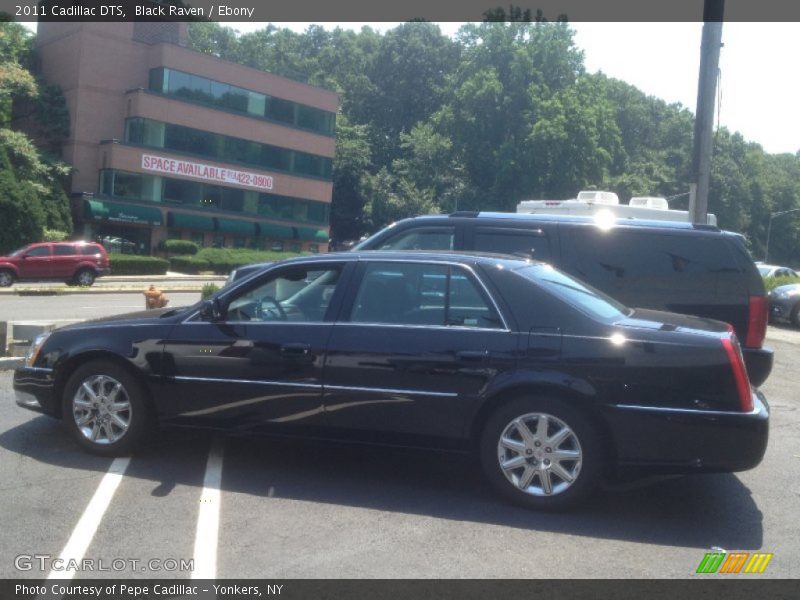 Black Raven / Ebony 2011 Cadillac DTS