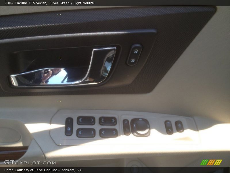 Silver Green / Light Neutral 2004 Cadillac CTS Sedan