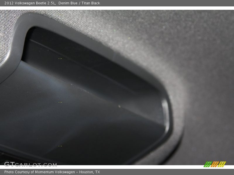 Denim Blue / Titan Black 2012 Volkswagen Beetle 2.5L