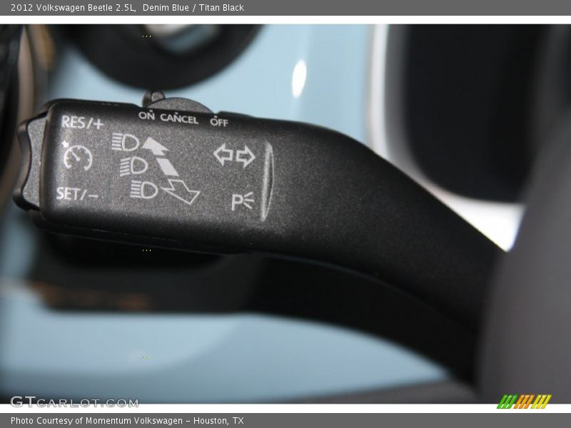 Denim Blue / Titan Black 2012 Volkswagen Beetle 2.5L