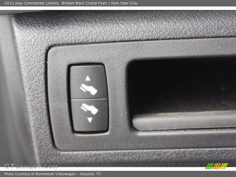 Brilliant Black Crystal Pearl / Dark Slate Gray 2010 Jeep Commander Limited