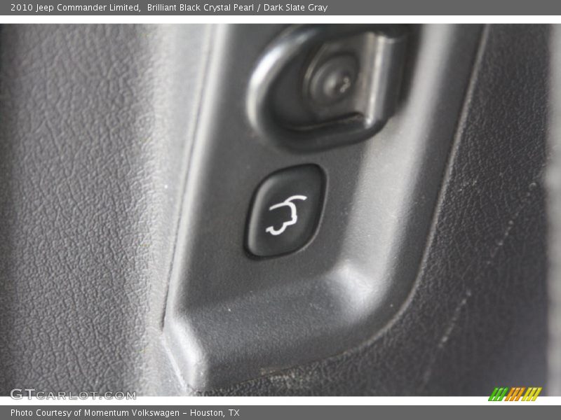 Brilliant Black Crystal Pearl / Dark Slate Gray 2010 Jeep Commander Limited