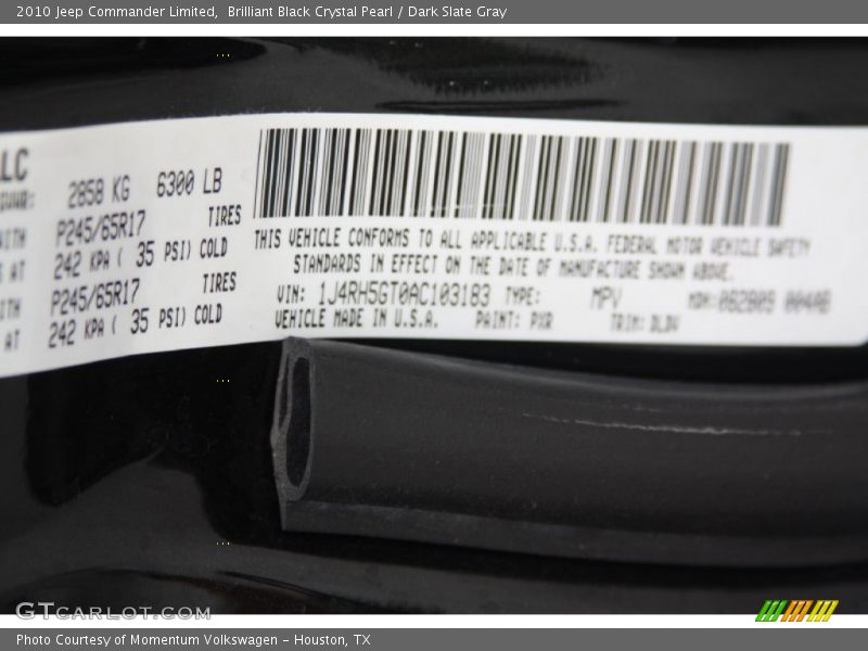 Brilliant Black Crystal Pearl / Dark Slate Gray 2010 Jeep Commander Limited