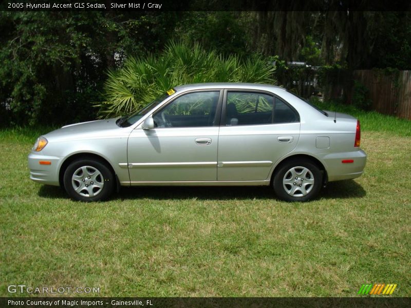 Silver Mist / Gray 2005 Hyundai Accent GLS Sedan