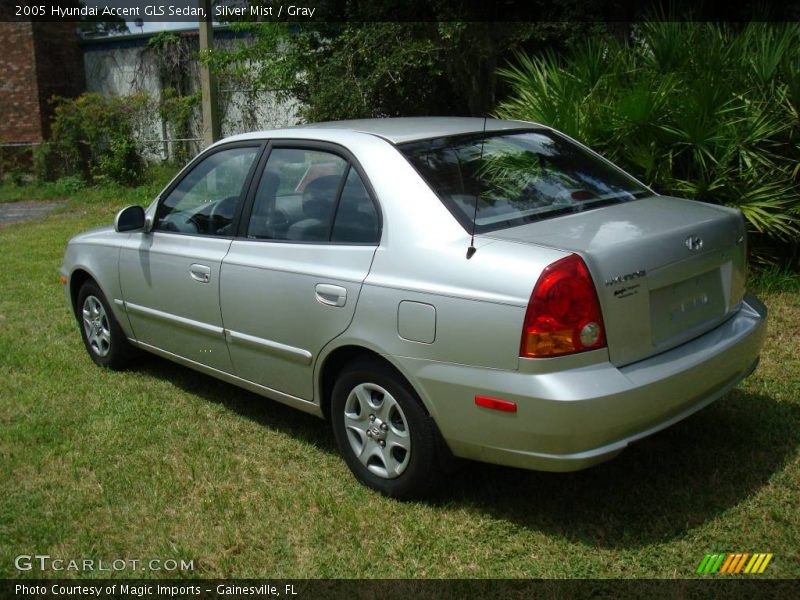 Silver Mist / Gray 2005 Hyundai Accent GLS Sedan