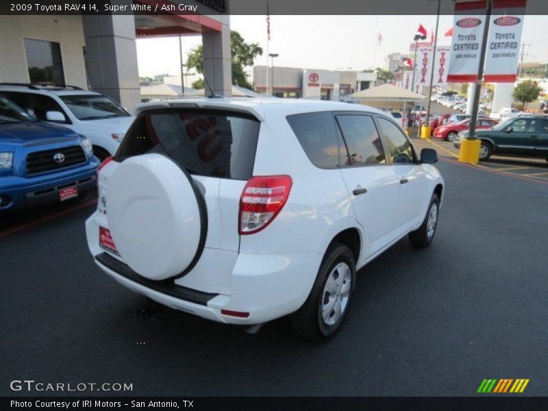 Super White / Ash Gray 2009 Toyota RAV4 I4