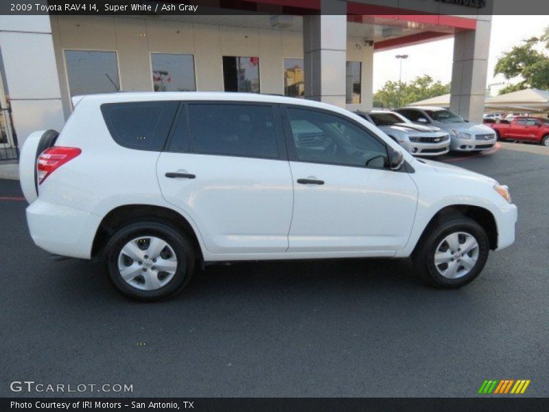 Super White / Ash Gray 2009 Toyota RAV4 I4