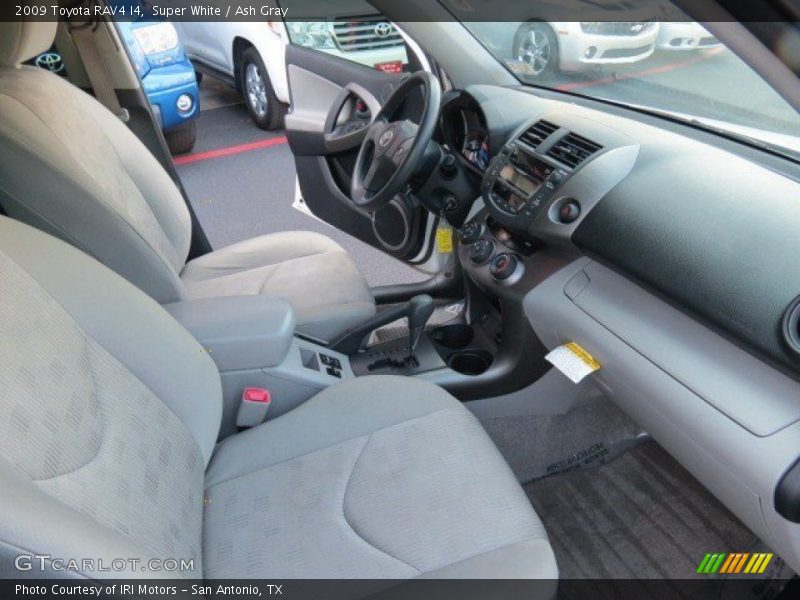 Super White / Ash Gray 2009 Toyota RAV4 I4