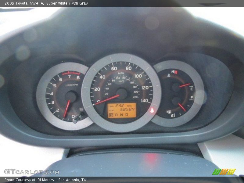 Super White / Ash Gray 2009 Toyota RAV4 I4