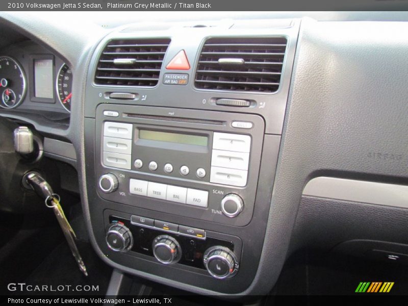 Platinum Grey Metallic / Titan Black 2010 Volkswagen Jetta S Sedan