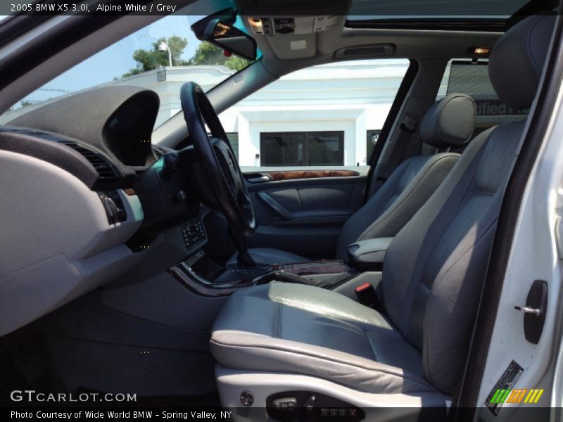 Alpine White / Grey 2005 BMW X5 3.0i