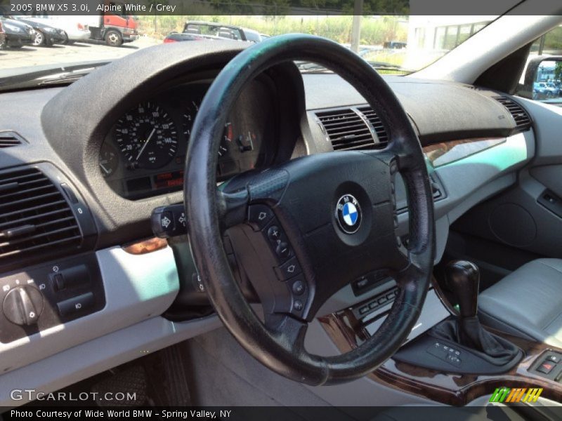 Alpine White / Grey 2005 BMW X5 3.0i