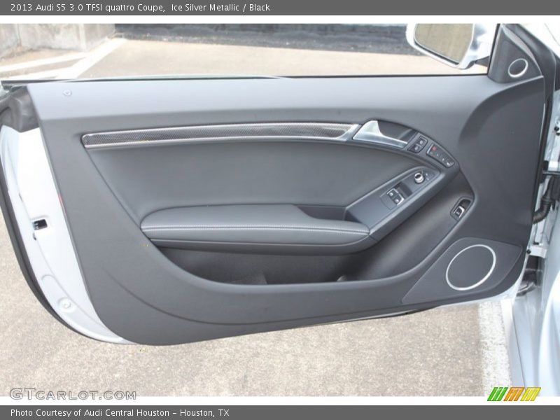 Door Panel of 2013 S5 3.0 TFSI quattro Coupe