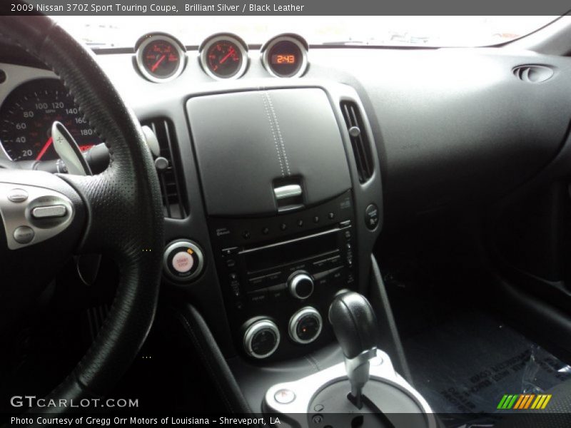 Controls of 2009 370Z Sport Touring Coupe