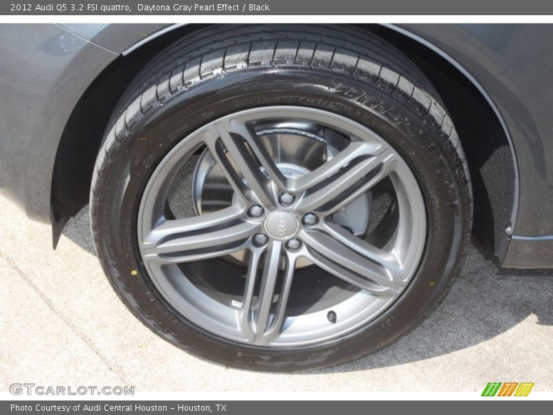 2012 Q5 3.2 FSI quattro Wheel