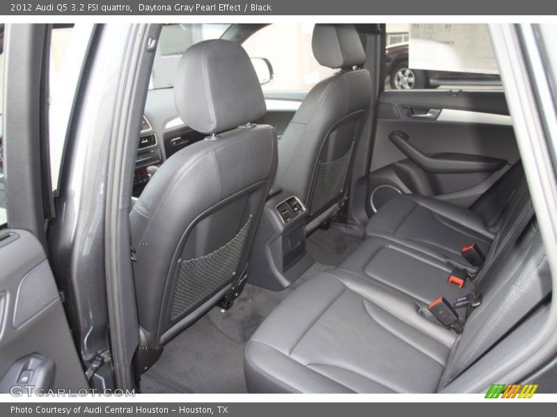 Daytona Gray Pearl Effect / Black 2012 Audi Q5 3.2 FSI quattro
