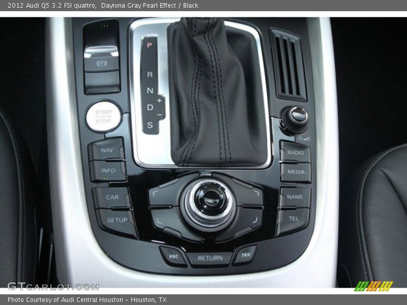 Daytona Gray Pearl Effect / Black 2012 Audi Q5 3.2 FSI quattro