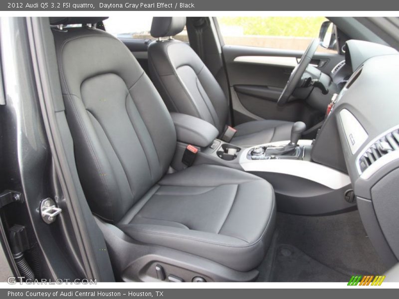 Daytona Gray Pearl Effect / Black 2012 Audi Q5 3.2 FSI quattro