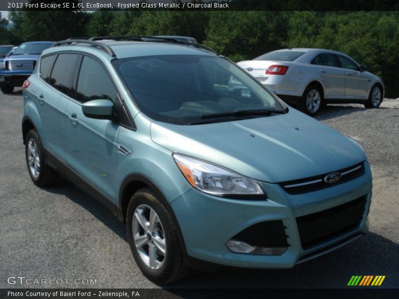 Front 3/4 View of 2013 Escape SE 1.6L EcoBoost