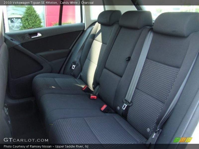 Candy White / Charcoal 2010 Volkswagen Tiguan SE 4Motion