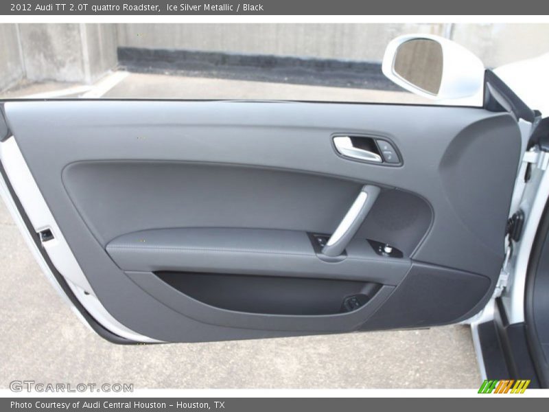 Door Panel of 2012 TT 2.0T quattro Roadster