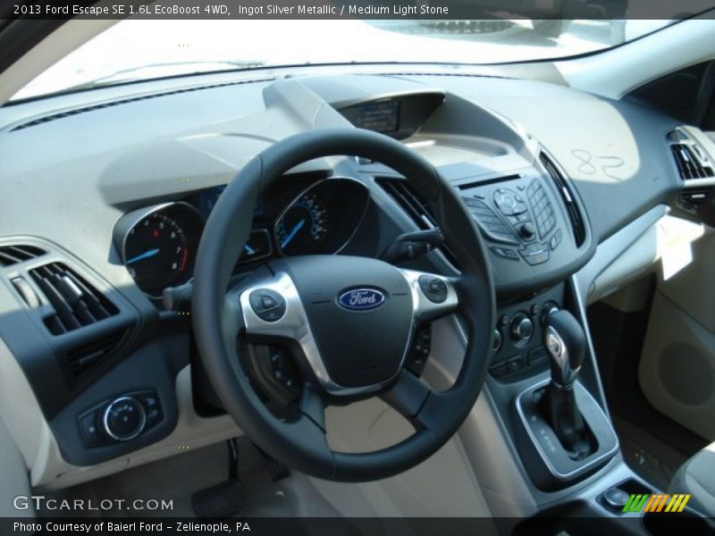 Dashboard of 2013 Escape SE 1.6L EcoBoost 4WD